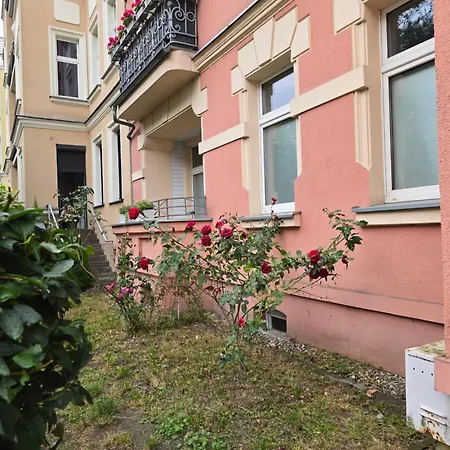 Charming Ground Floor - Center Appartamento *