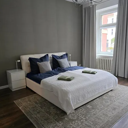 アパート Charming Ground Floor - Center シュチェチン