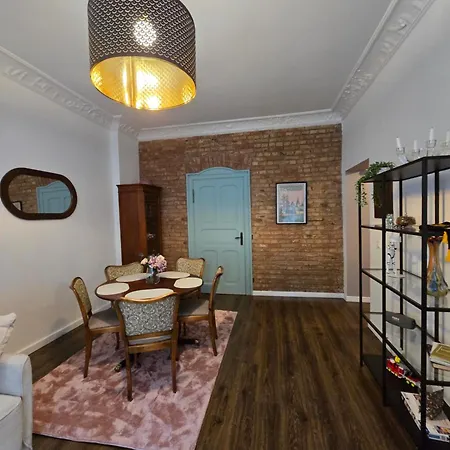 アパート Charming Ground Floor - Center *