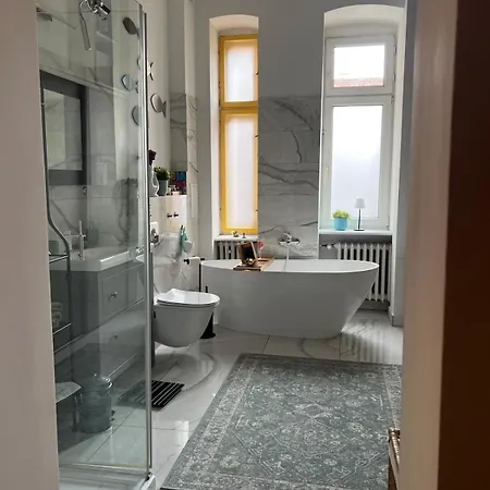 Charming Ground Floor - Center アパート *