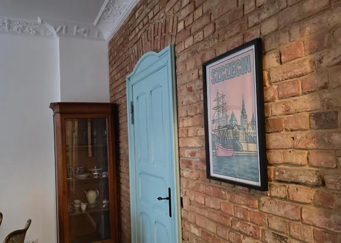 דירה Charming Ground Floor - Center שצ'צ'ין