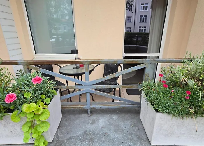 Charming Ground Floor - Center *