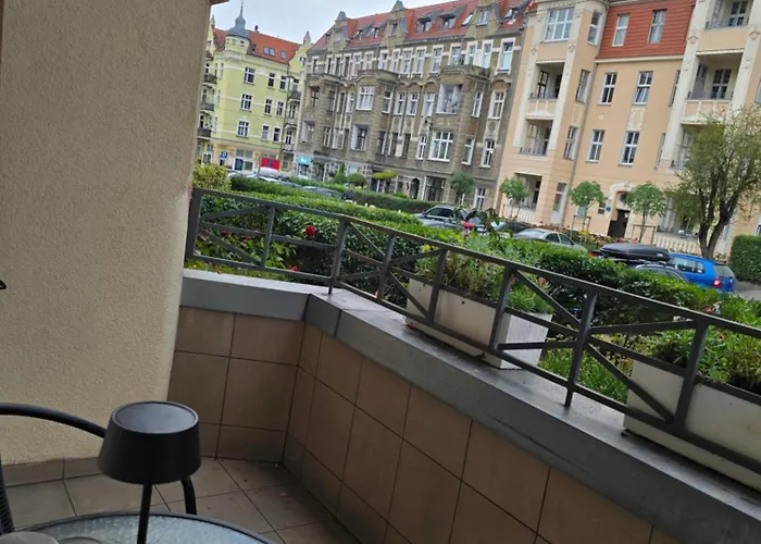 Charming Ground Floor - Center *