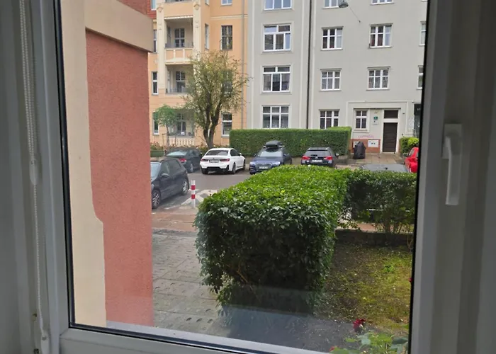 Charming Ground Floor - Center * שצ'צ'ין