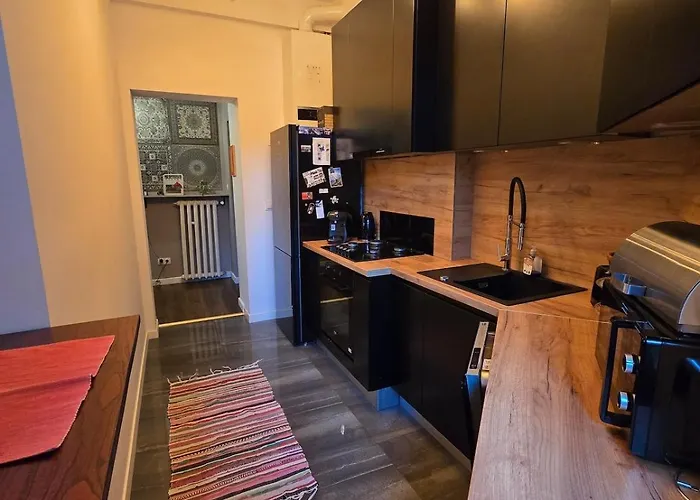 Charming Ground Floor - Center שצ'צ'ין