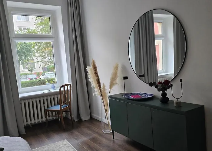 Charming Ground Floor - Center דירה